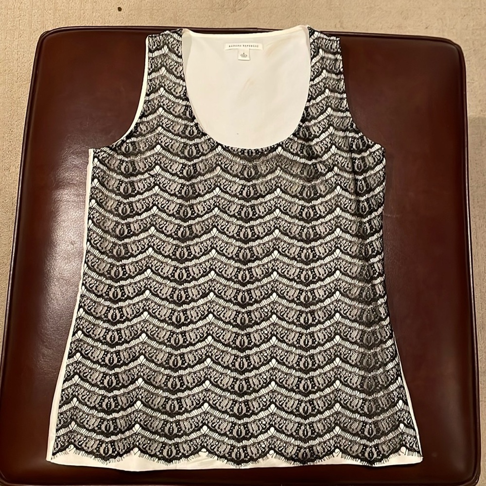 Banana Republic Cream/Black Women’s Top/Blouse-Small